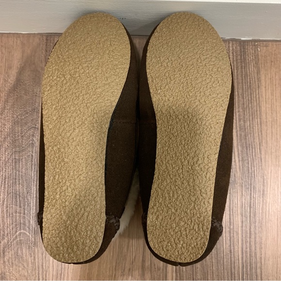 Women’s Minnetonka Women’s Chrissy Bootie, Chocolate Brown - Picture 3 of 5